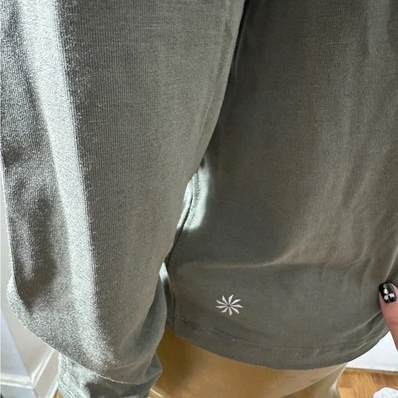 NWT- Athleta from the Power of She collection - Picture 10 of 10